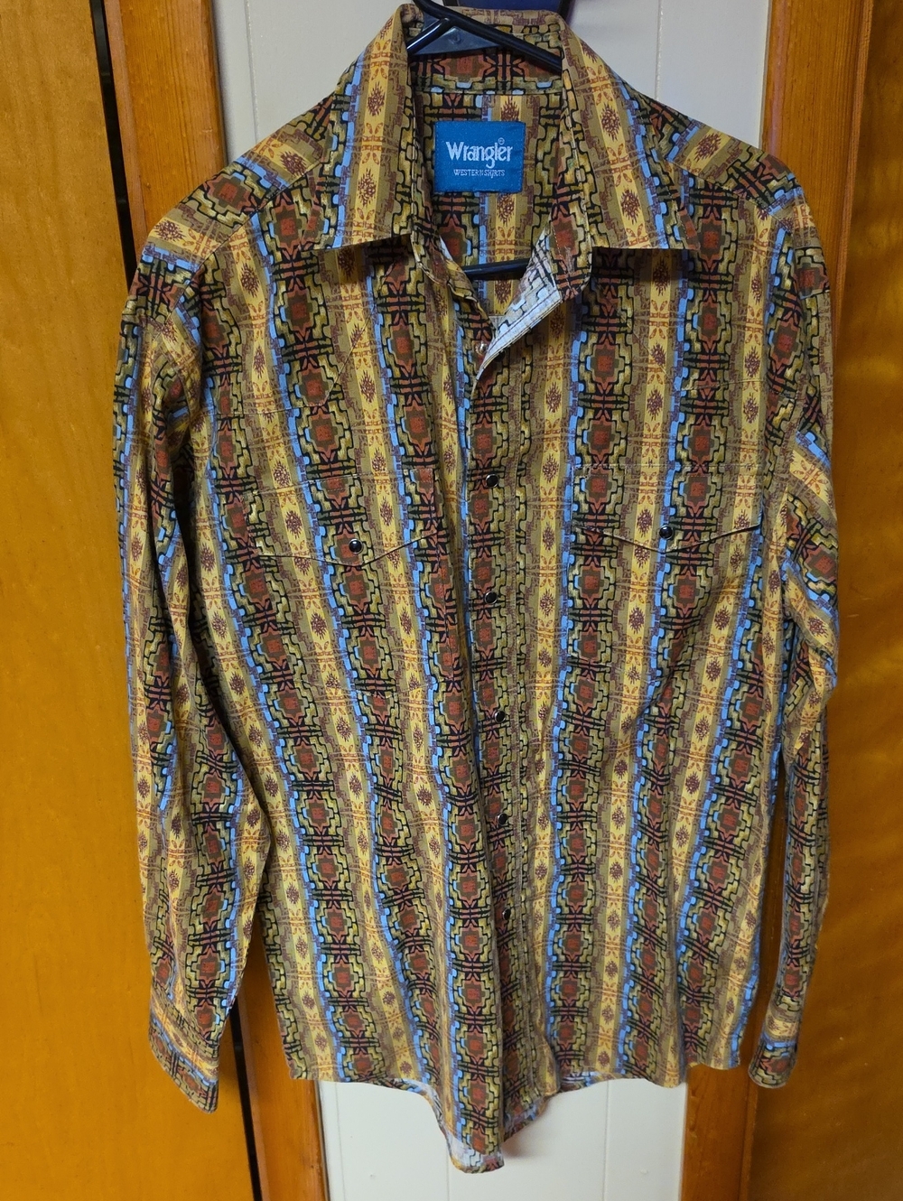 Vintage 80s Rodeo Wrangler Yellow Multi-Stripe Western Button-Down Shirt